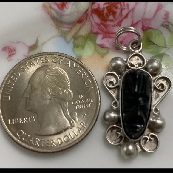 Vintage Tribal Onyx & Sterling Pendant - Picture 3 of 7